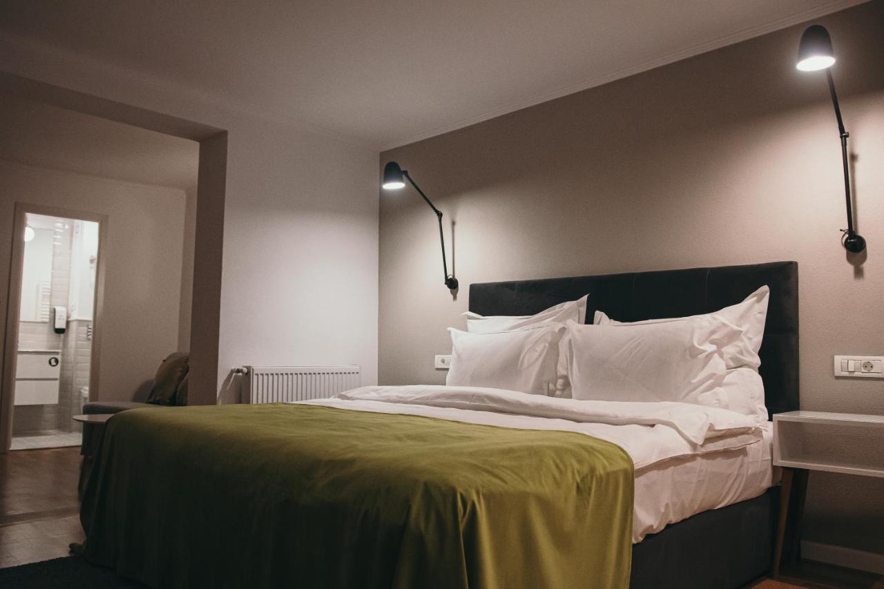 Nest Guesthouse 德罗贝塔-塞维林堡 外观 照片